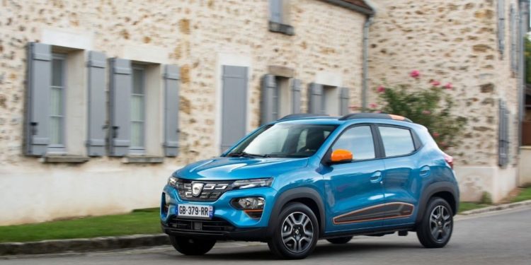 “Preços de carros elétricos devem cair e os veículos a combustão ficarão cada vez mais caros”