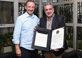 Presidente do Sindirepa-SP e Sindirepa Nacional recebe comenda de Mérito Industrial da FIESP