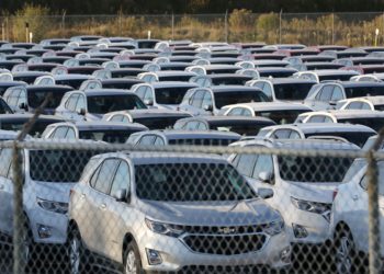 Emplacamentos de veículos crescem 10,5% em 2021 e projeções apontam para aumento de mais de 5% em 2022