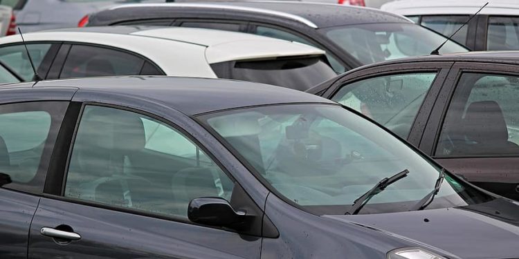 Recorde de transações de veículos usados alavanca mercado de reparação