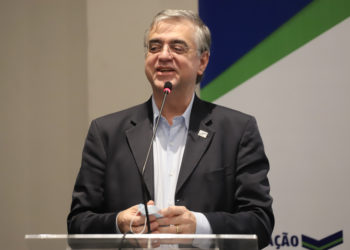 PETRONAS e BRASILCOM anunciam parceria com a expectativa de vender cerca de 3 milhões de litros de lubrificantes por ano