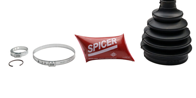 Férias seguras com a Dana: instalação de kits de reparo na manutenção preventiva