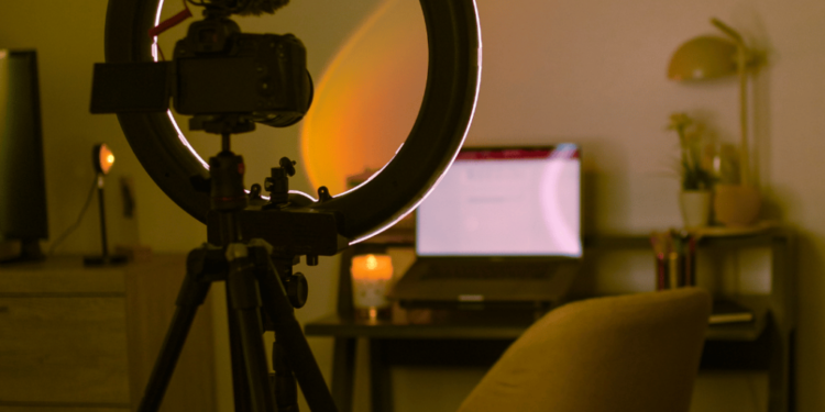 Jornalismo e criação de conteúdo: Participe do curso gratuito para se tornar uma voz confiável online